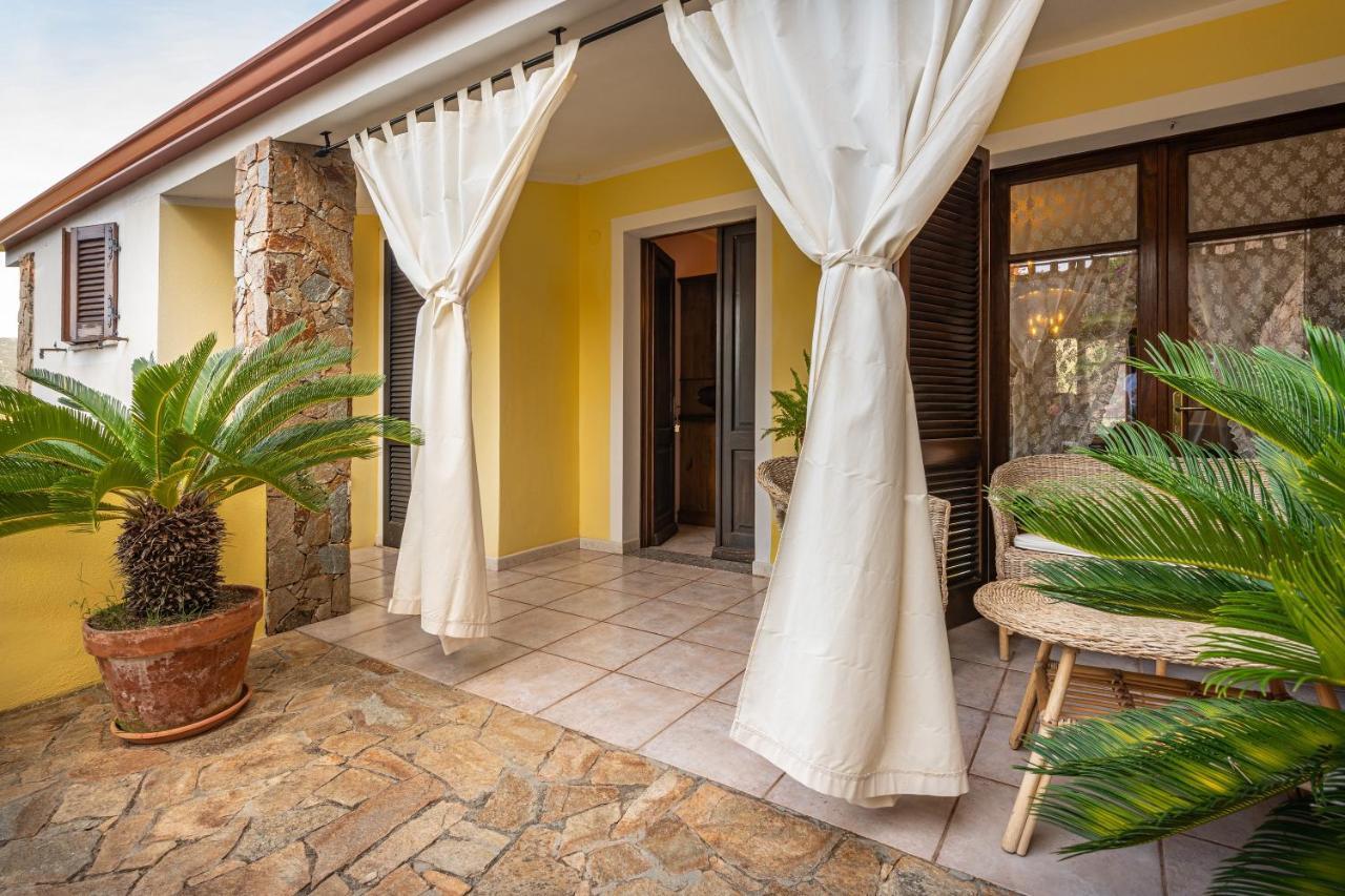Appartamento Chia Grande Exterior foto